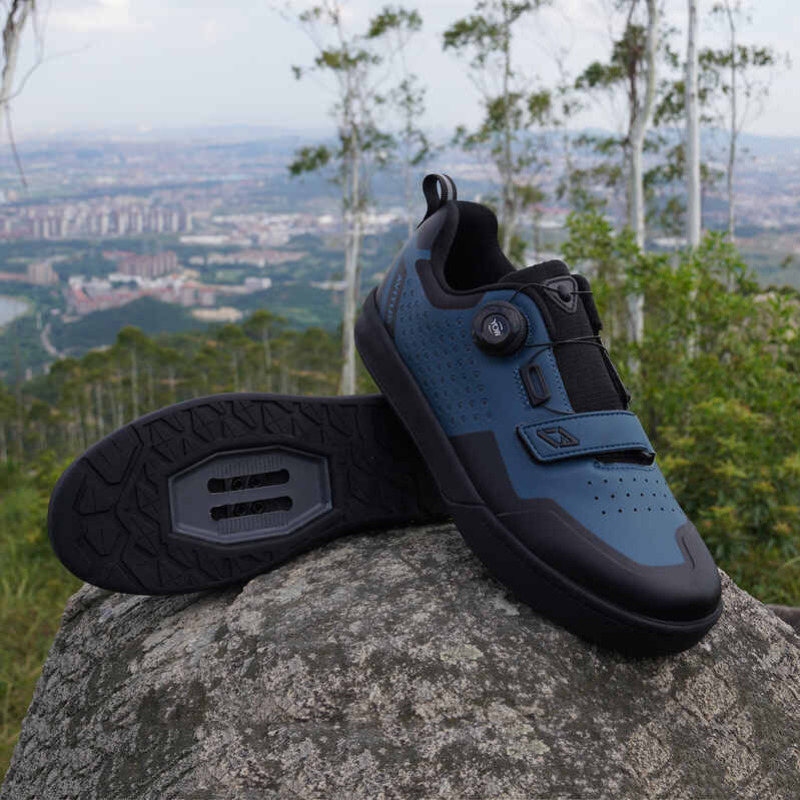 حذاء رجالي AVITUS مع 2-Bolt SP - مراجعة Cycling Shoe Insoles وسعره
