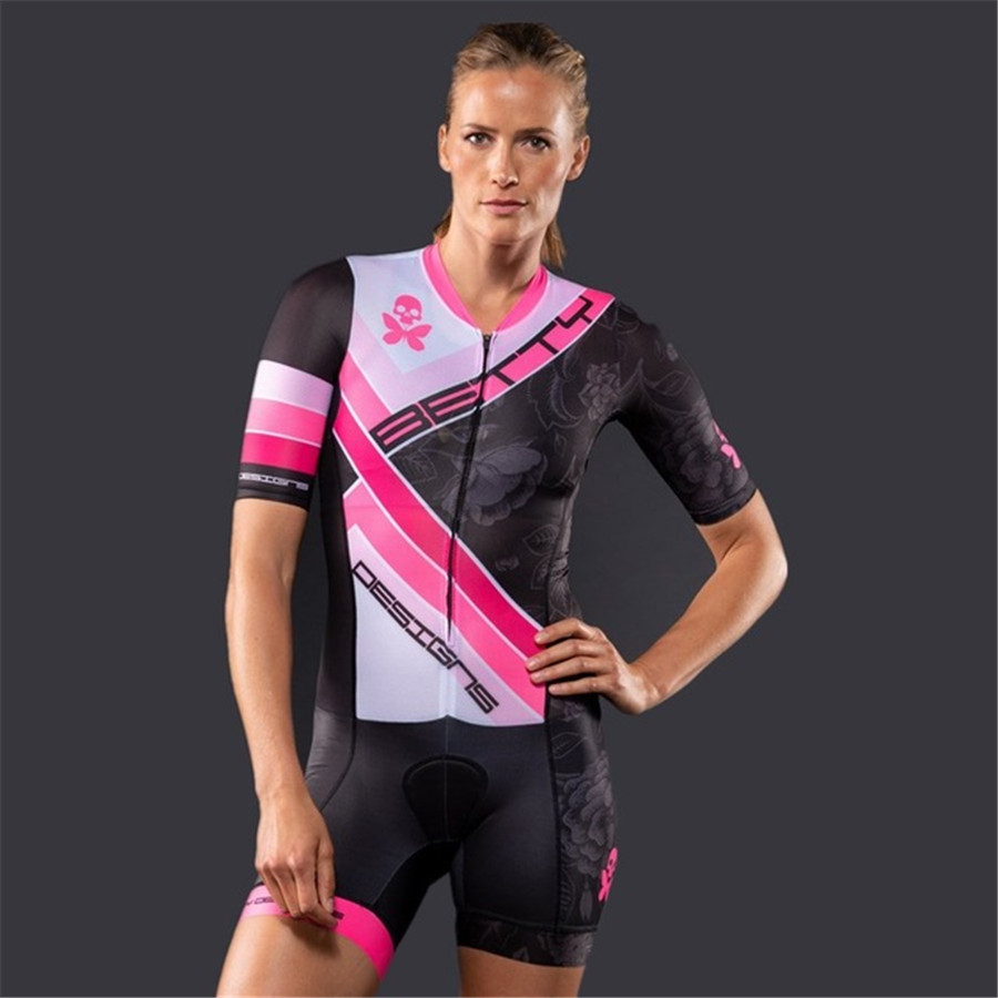 بدلة ركوب الدراجات للسيدات من  - مراجعة Triathlon Cycling Kit وسعره